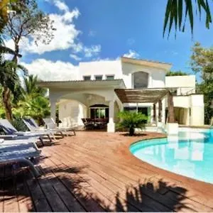 Luxury Villa In Playacar 普拉亚卡门